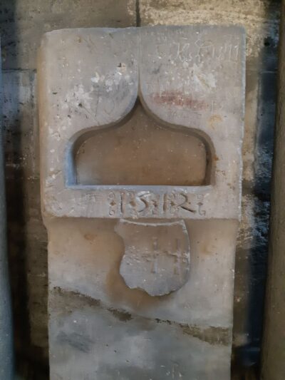 Steinplatte mit 1512